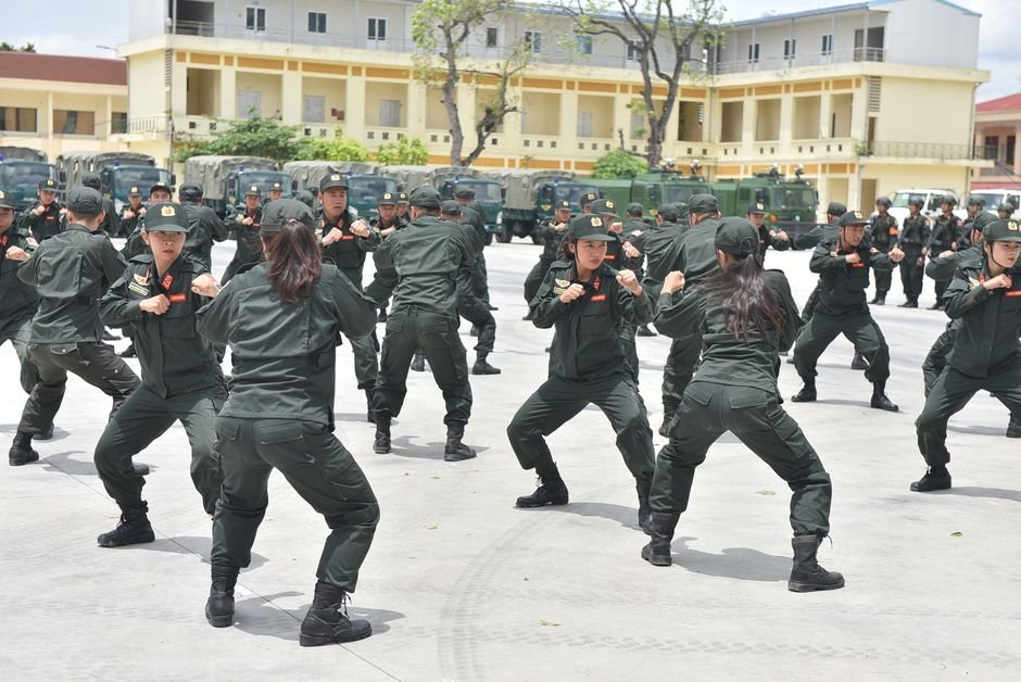 Military Recruitment Crisis: Global Challenges and Innovative Solutions